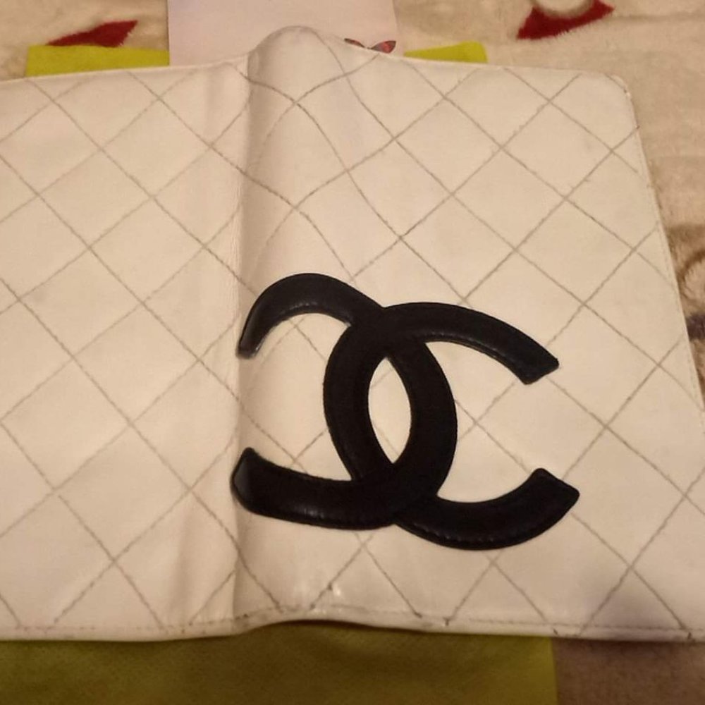 FINAL SALE Now!!! 💯% Authentic Chanel Long flap wallet